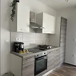 Harmony Hills 아파트 풀라