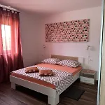 아파트 Harmony Hills 풀라