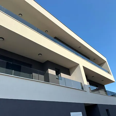 Harmony Hills * Pula