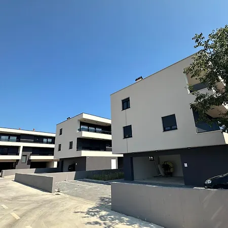 Harmony Hills Apartman *