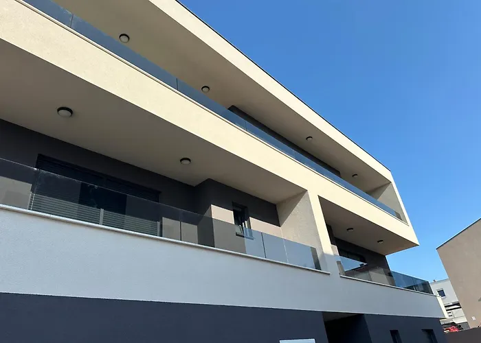 Harmony Hills * Pula